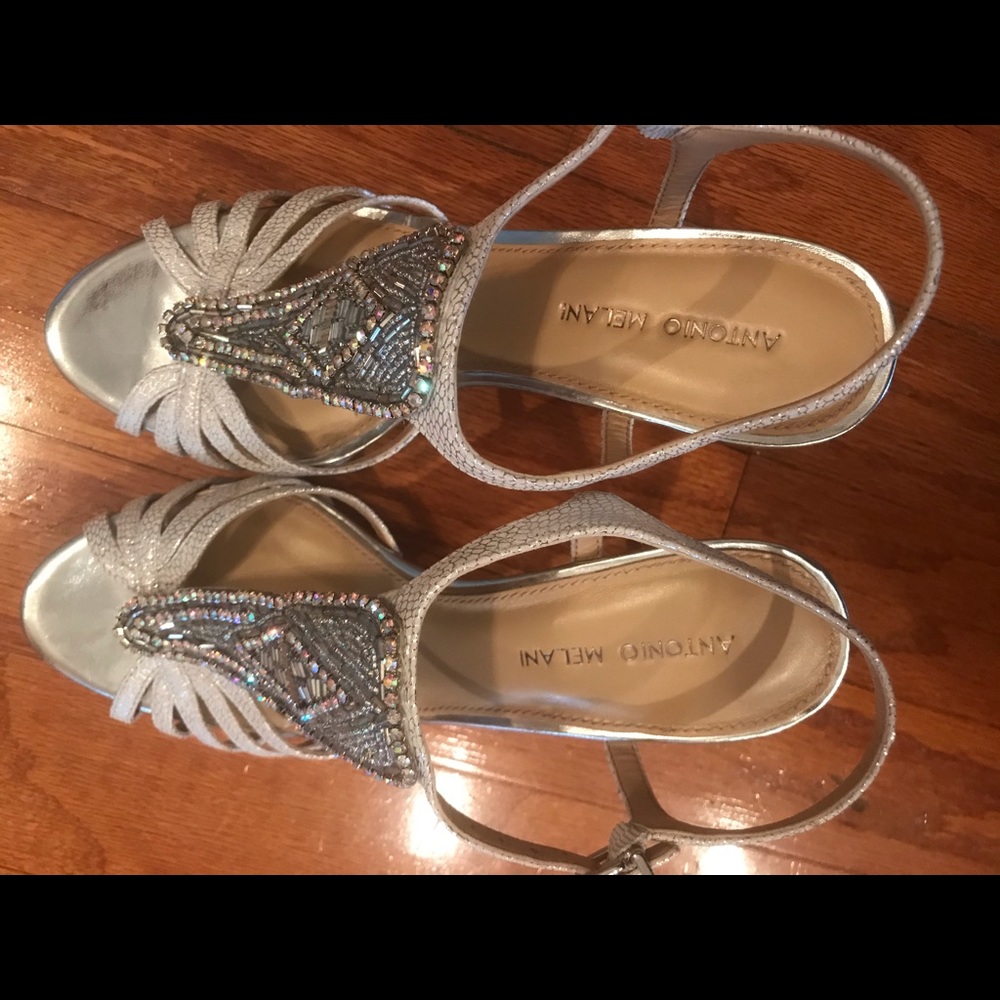 Antonio Melani silver size 10 Great cond. Worn 1 x